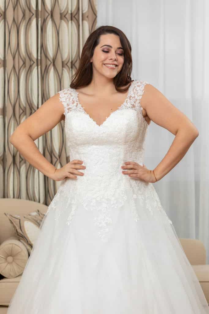 Robes de mariée Curvy 238-11