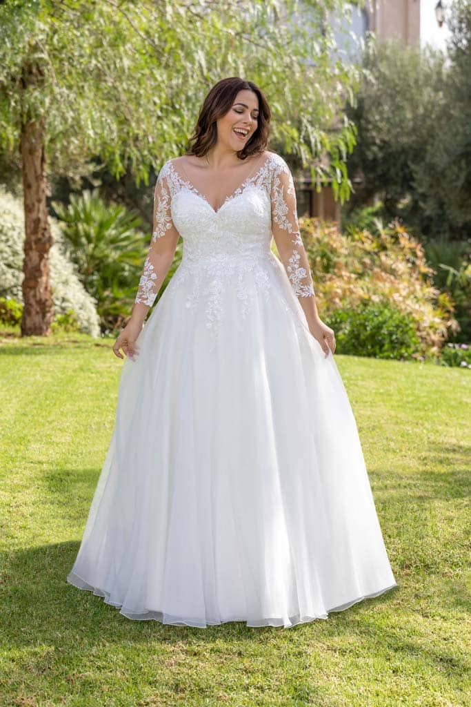 Robes de mariée Curvy 24805