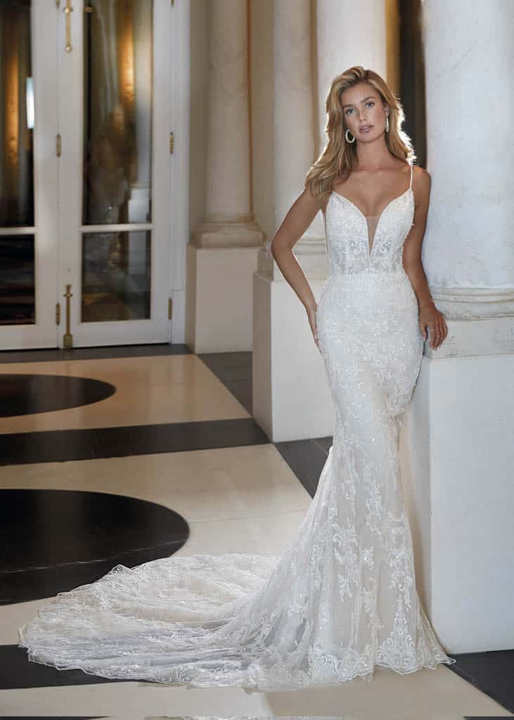 Robes de mariée Demetrios Platinum DP476