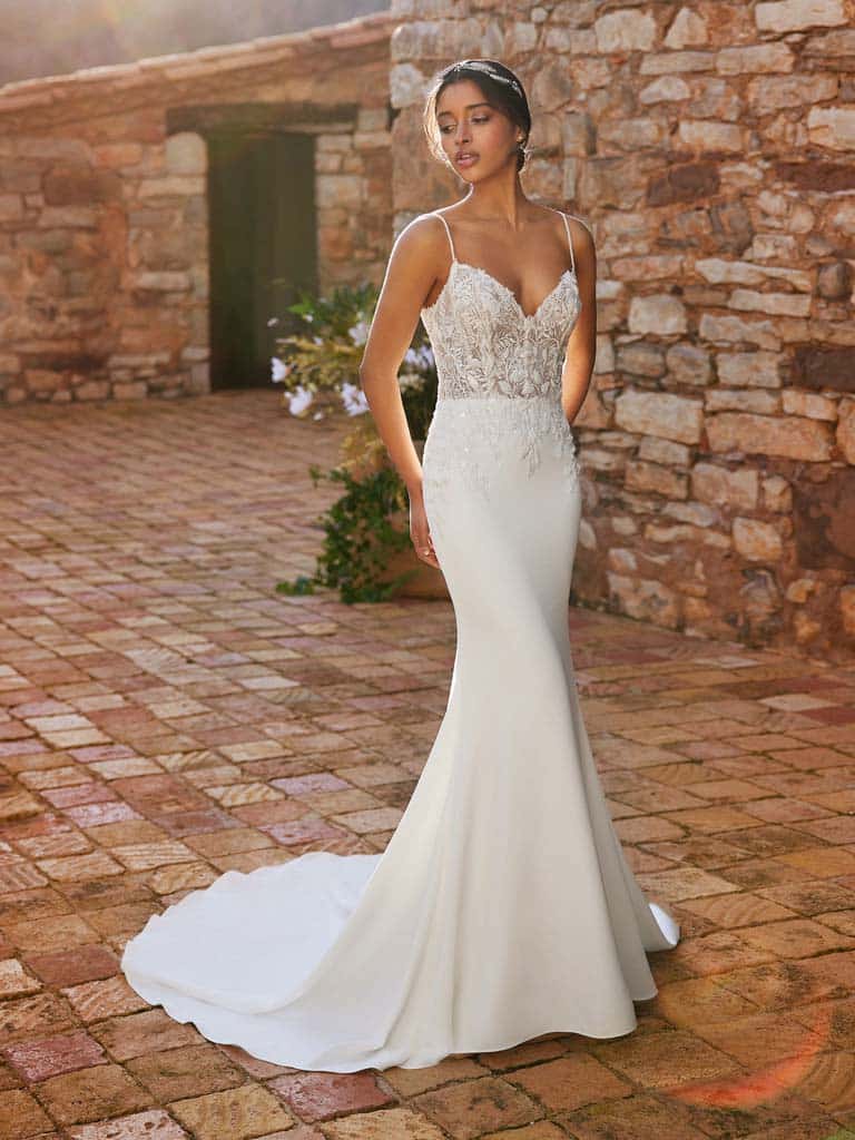 Robes de mariée White One Shu