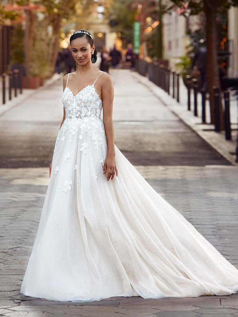 Robes de mariée White One Splendid