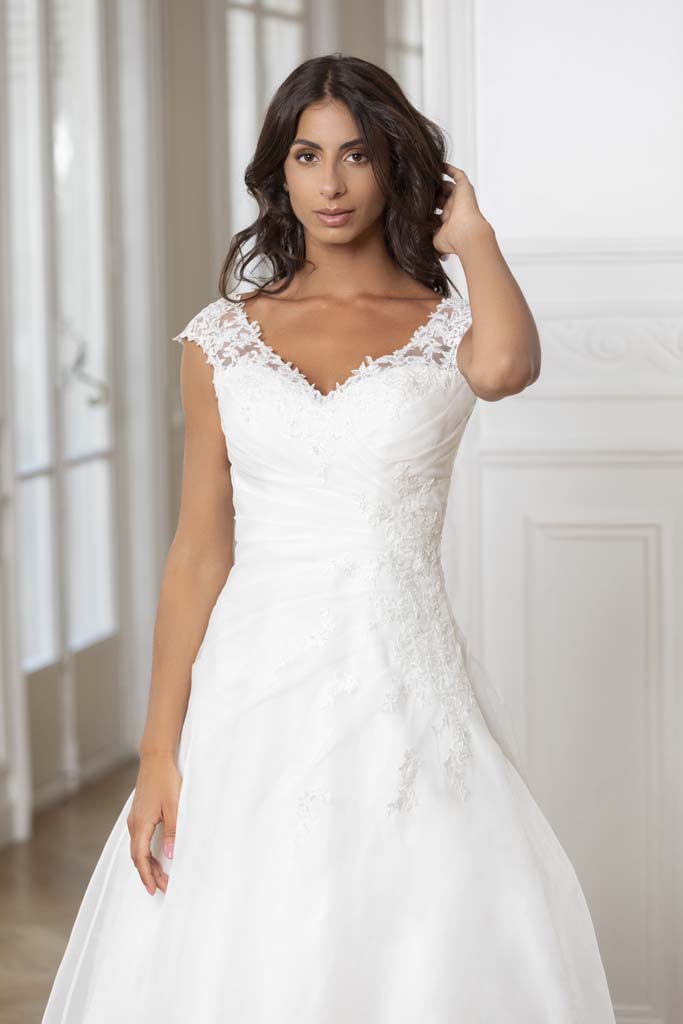 Robes de mariée Lovely 22414