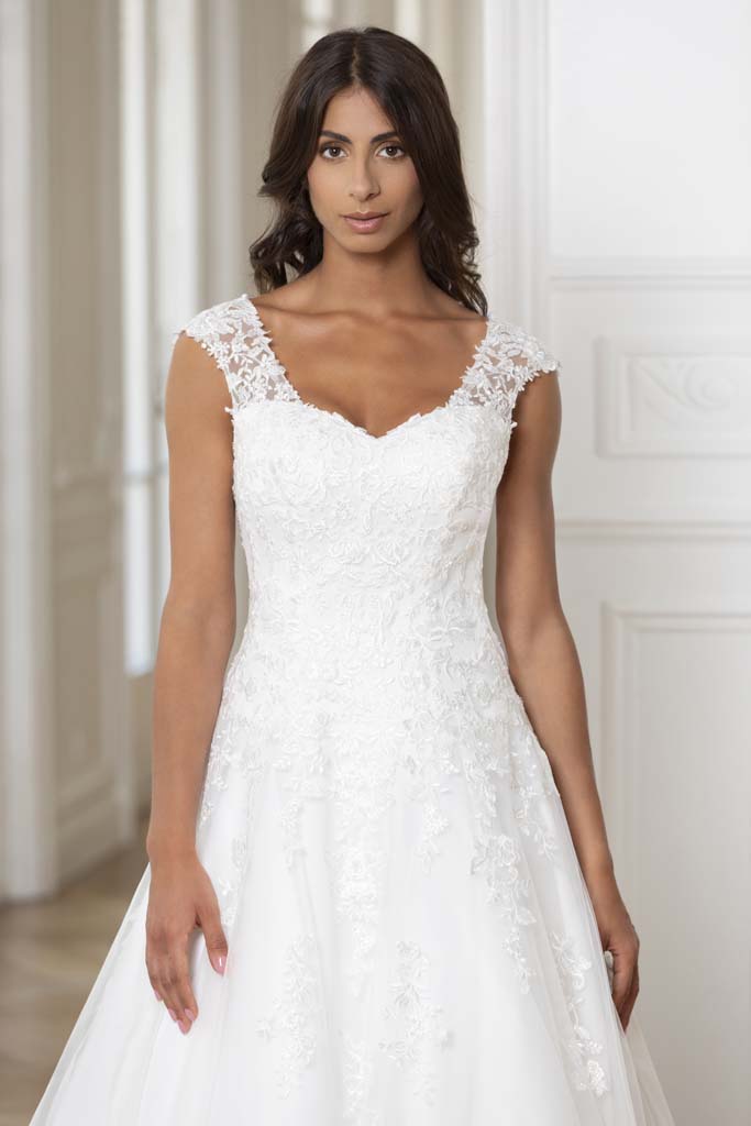 Robes de mariée Lovely 22418