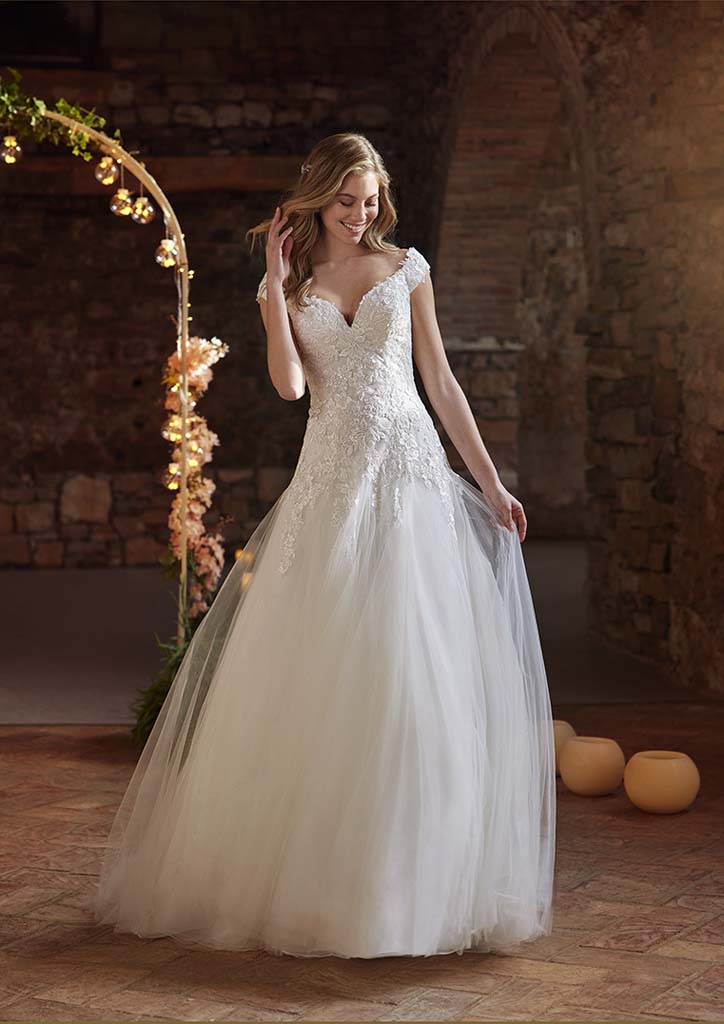 Robes de mariée White One Dragoste